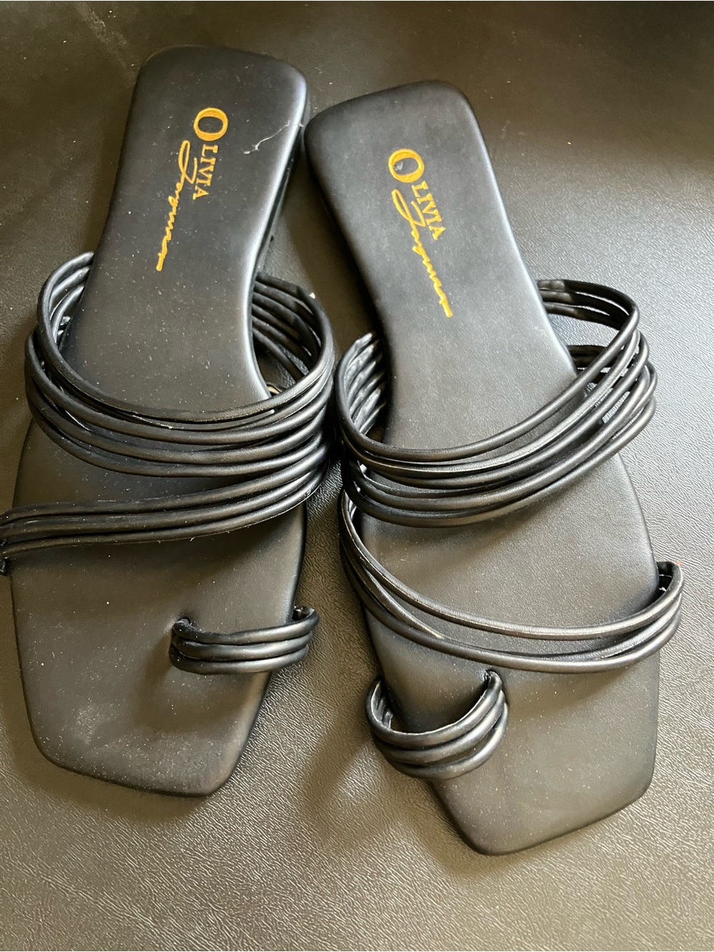 Olivia Jorgensen NWOT woman size 6 Flat sandals